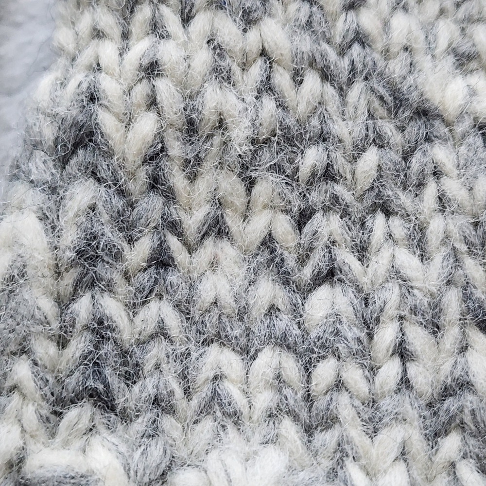 Handmade Wool Mittens Mens Womens Medium Large Grey White Chunky Knit Gloves - Picture 2 of 10